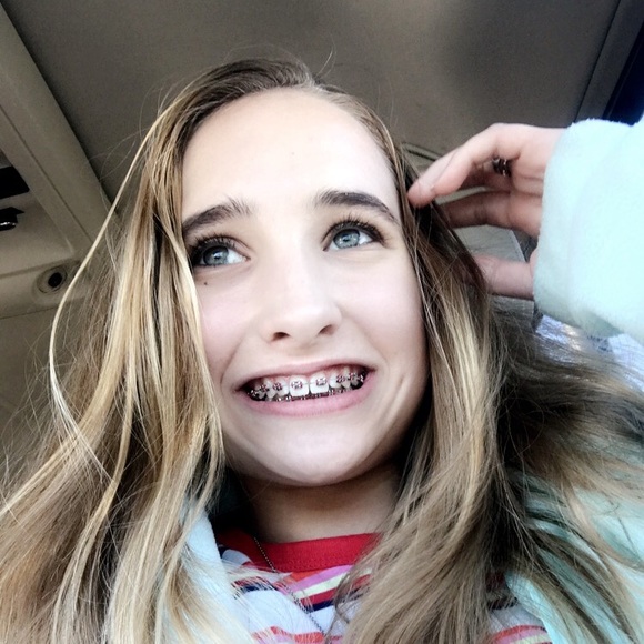 Meet your Posher, Paige - Picture 1 of 1